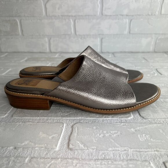 Sofft Slides Slip On Sandals Womens‎ 10 Metallic Pewter Low Wood Heel Open Toe - Picture 1 of 11